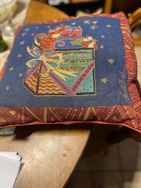 Vintage Laurel Burch 18” square pillow. Very good condition. No rips tears stain